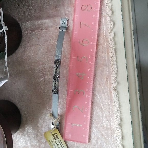 Good Works - Picture 7 of 7